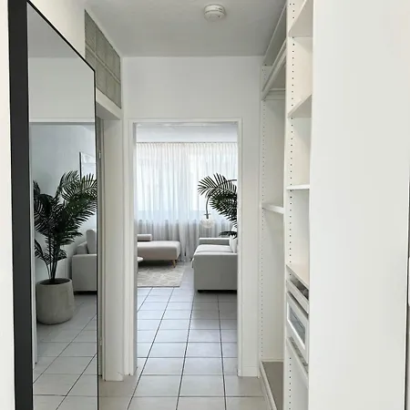 Lovely Spacious 3 In Center Sleeps 6 Apartment