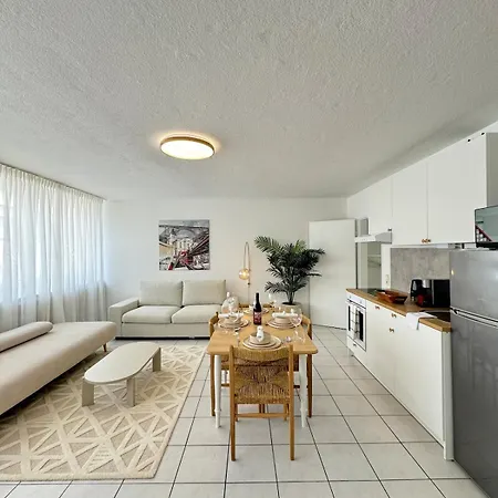 Lovely Spacious 3 In Center Sleeps 6 Wuppertal