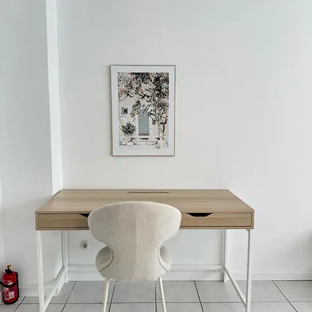 Lovely Spacious 3 In Center Sleeps 6 Apartment