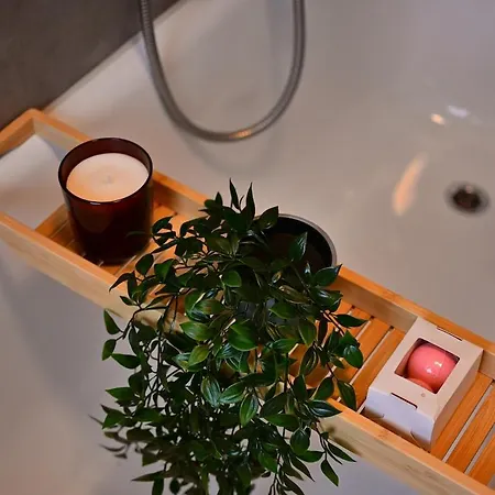 Apartment Lovely Spacious 3 In Center Sleeps 6 Wuppertal