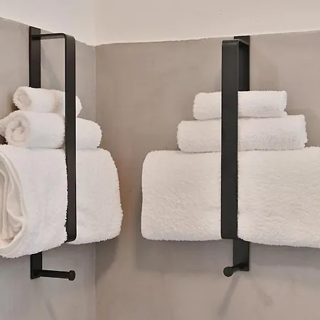 Lovely Spacious 3 In Center Sleeps 6 Wuppertal