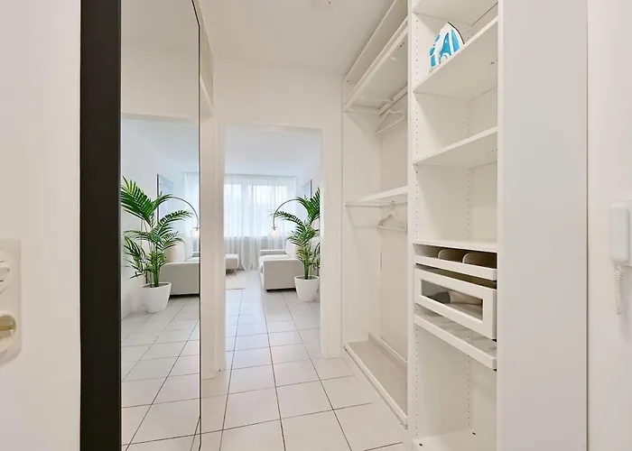 Lovely Spacious 3 In Center Sleeps 6 * Wuppertal