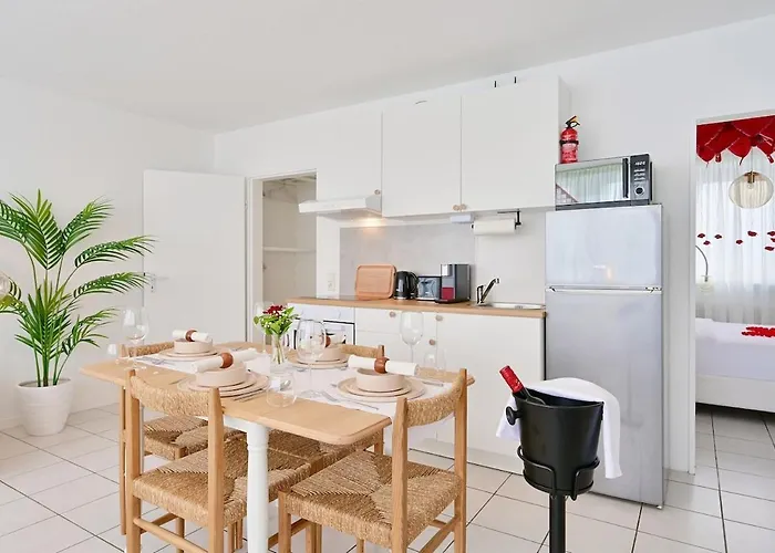 Appartement Lovely Spacious 3 In Center Sleeps 6 *