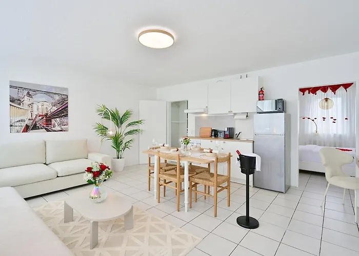 Appartement Lovely Spacious 3 In Center Sleeps 6 Wuppertal