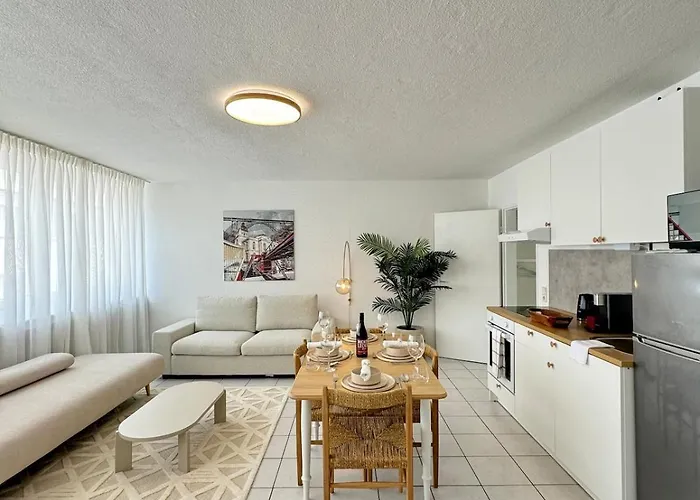 Lovely Spacious 3 In Center Sleeps 6 Wuppertal