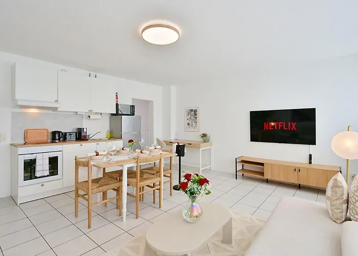 Lovely Spacious 3 In Center Sleeps 6 Wuppertal