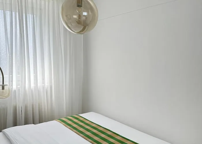 Appartement Lovely Spacious 3 In Center Sleeps 6 Wuppertal