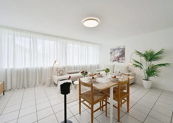 Lovely Spacious 3 In Center Sleeps 6 Wuppertal
